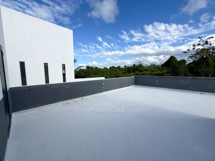 For Rent - A 300 Sqm 3-Bedroom Villa In Calodyne, Minutes Walk From The Beach
