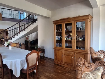 Maison de 6 Chambres