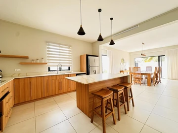 4 Bedroom Villa
