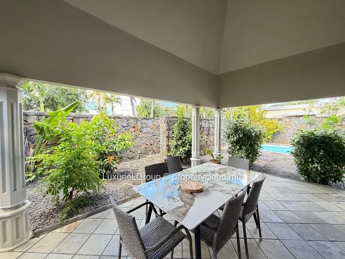  Villa for Rent in Pointe aux Canonniers