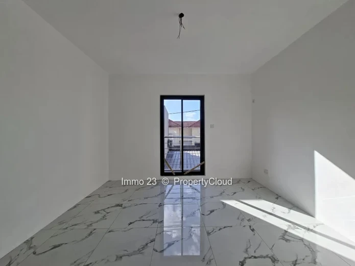 Duplex - 4 chambres - Quatre Bornes