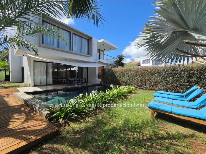 5-Bedroom Villa For Rent – Trou Aux Biches