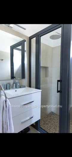Triplex 3 chambres à louer – Pereybère / Grand Baie
