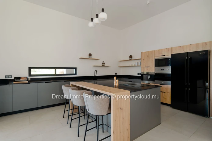 Elégante villa 3 chambres avec vue golf & montagne à Anahita – Ile Maurice