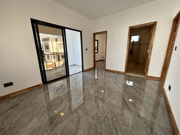 4 Bedroom Villa