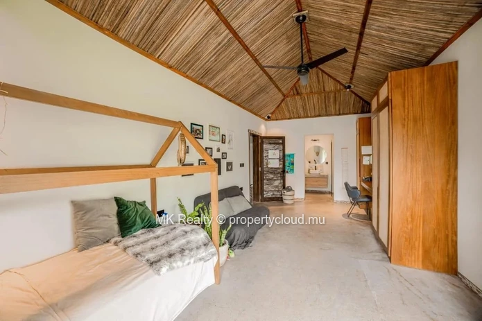 Villa À Vendre À Rivière Noire