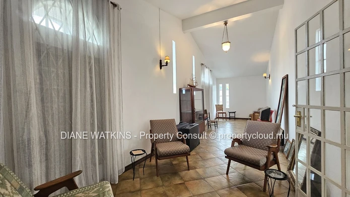 Maison Spacieuse de 4 Chambres à coucher à vendre à Curepipe