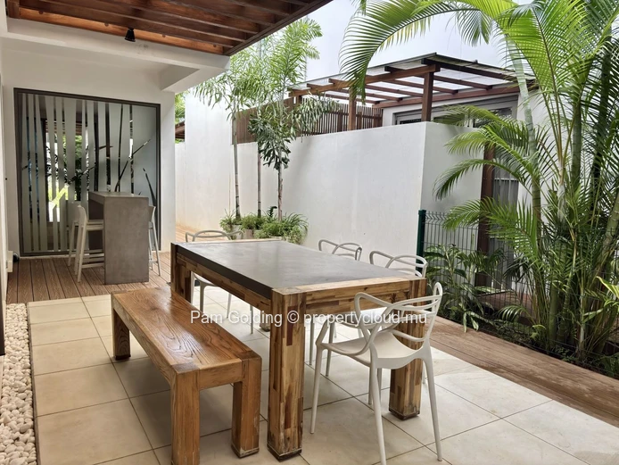 Villa 3 chambres en suite orientée Est à Mont Choisy Golf & Beach Estate, Grand Baie, Île Maurice