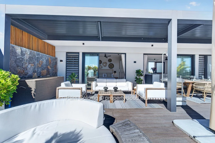 Penthouse d’exception avec vue mer à vendre | Pointe aux Canonniers, Île Maurice