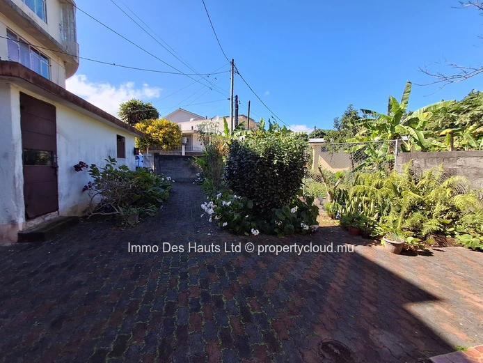 Maison de 3 chambres non meublé en vente la caverne Vacoas