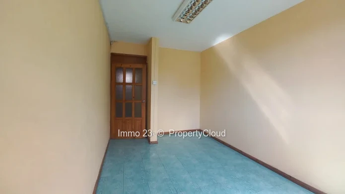 Bureau - 100m2 - Quatre Bornes - Ref. BU68079LO