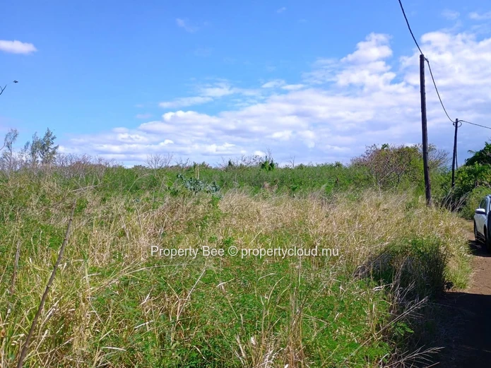 200 metres to Mont Choisy Smart City's Bois des Champs