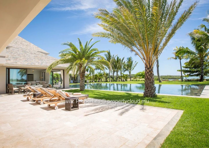 A Grand 800m² Sanctuary of Luxury & Tranquility