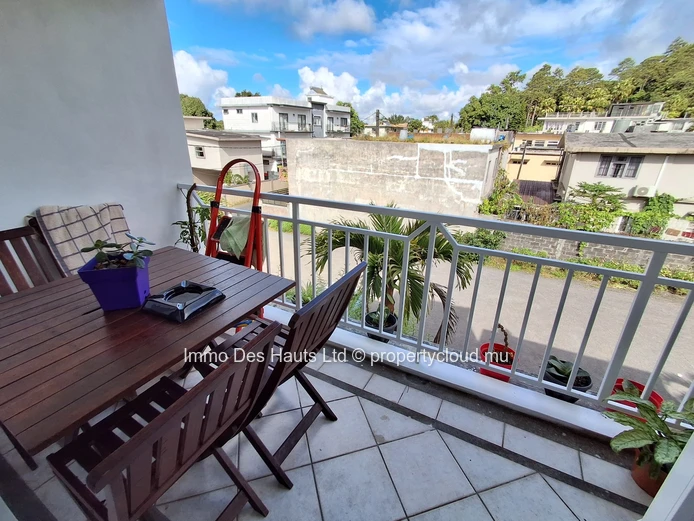 Appartement de 3 chambres meublé en vente curepipe 
