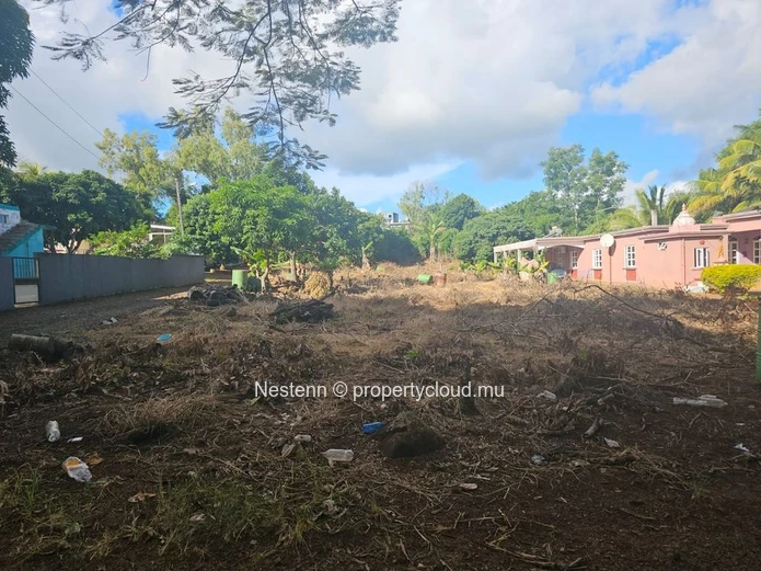 Terrain de 481.5 m²