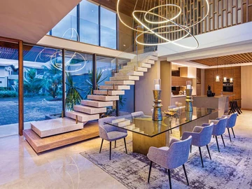 5 Bedroom Villa