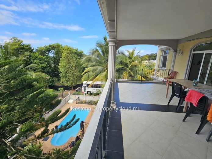3 bedrooms apartment well located 