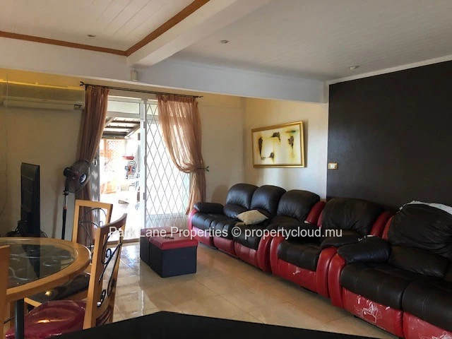 Spacious double-storey home with separate entrances in Quatre Bornes – Ideal for a large family