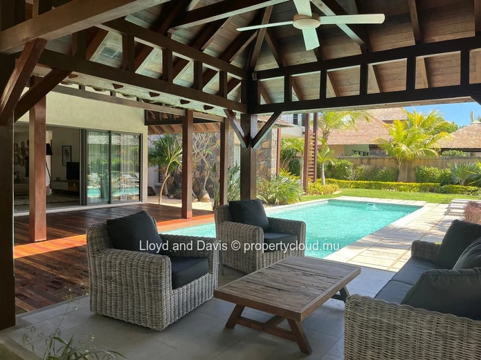 4-Bedroom Villa with Private Pool at Mythic Resort
