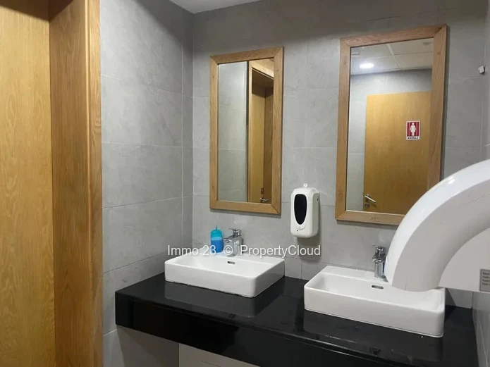 Bureau - 101.6m2 - Eb00e8ne - Ref. BU90306VE