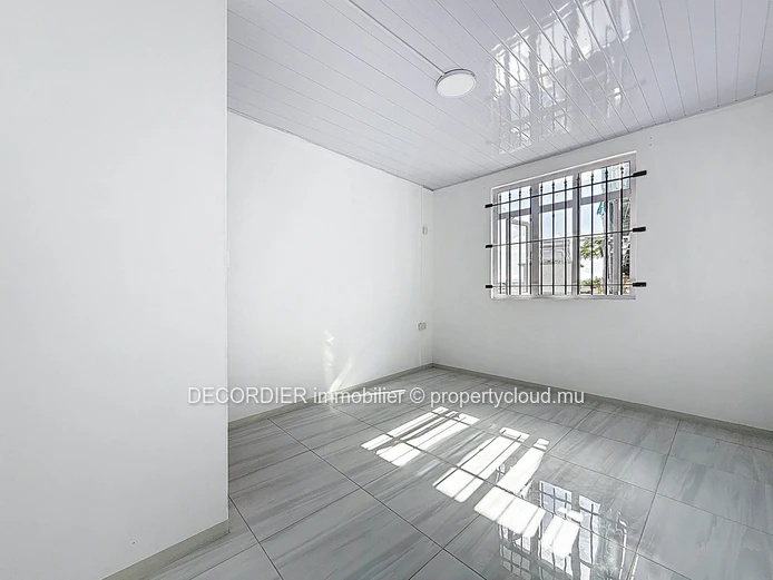 À Louer – Immeuble commercial de 4 Lots à Grand Baie