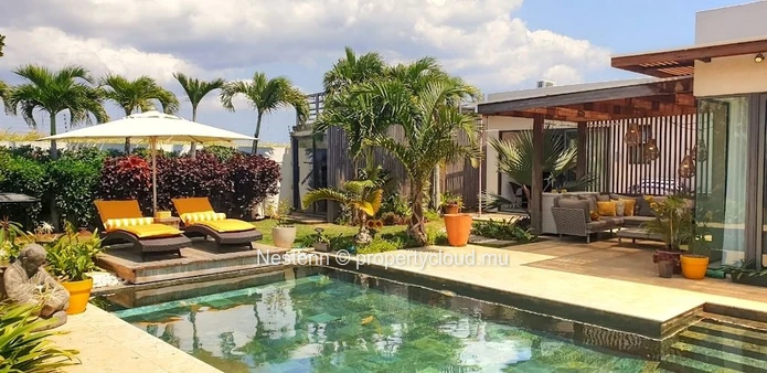 Modern tropical living with 4 bedrooms