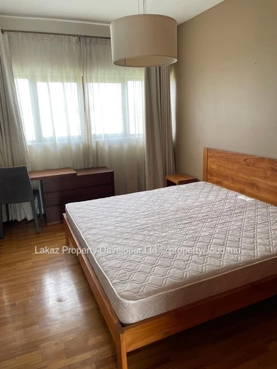 Great Deal in Sodnac: 3-Bedroom Apartment + Double Garage