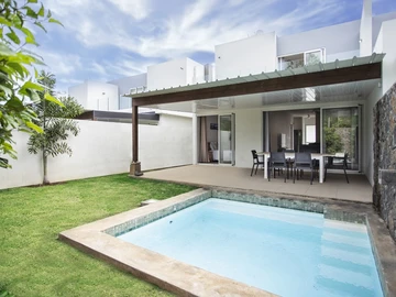 3 Bedroom duplex for rent in Tamarin