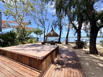 6 Bedroom Villa