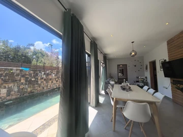 4 Bedroom Villa