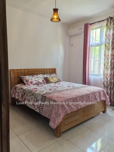 Appartement meublé 3 chambres en rez-de-chaussée à Mont Choisy – 10 minutes à pied de la plage  Rs 45 000 par mois | ...
