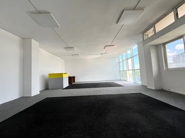 Ideal Office Space in the Heart of a Vibrant District