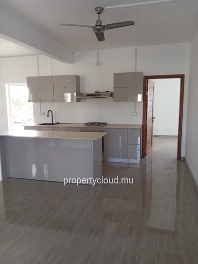 À Louer – Penthouse 3 Chambres En Suite – Pereybère