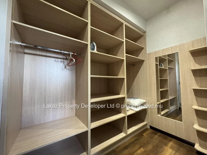 3-Bedroom Apartment for Rent in Pereybère