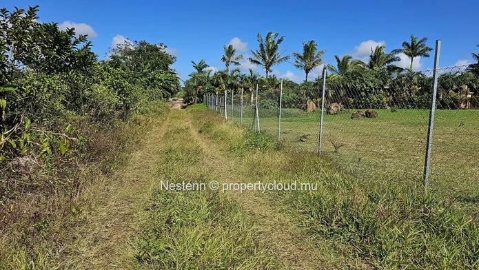 Agricultural Land of 5,022m²/1,19 Arpents 