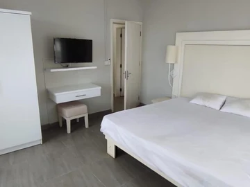 4 Bedroom Townhouse, Duplex
