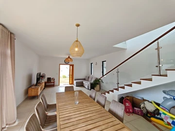 5 Bedroom Villa