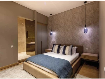 5 Bedroom Villa