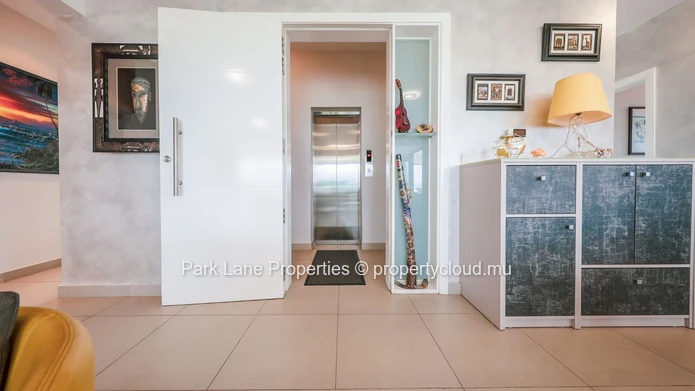 Penthouse d’Exception en Bord de Mer à Deux Pas de la Plage