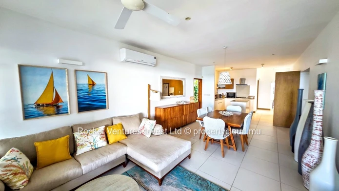 Stunning beachfront 4-Bedroom Villa for Rent in Pointe aux Canonniers