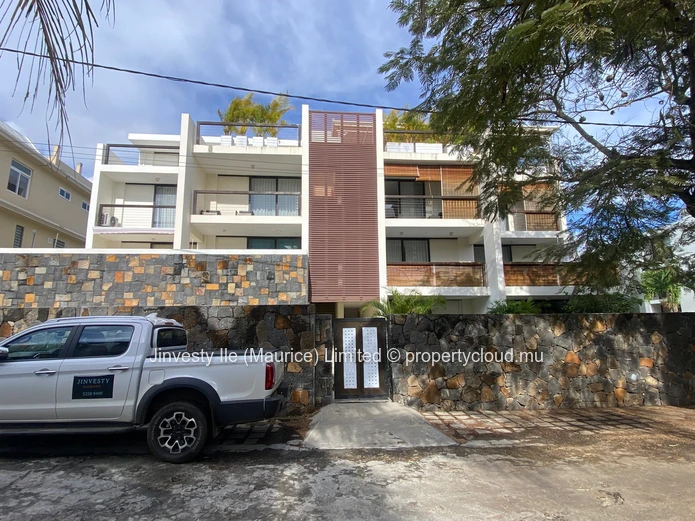 JINVESTY MAURITIUS : RENT 2 BR en suite Mont beach on walk... 49000