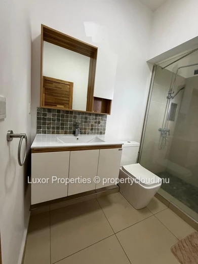 Duplex Moderne Avec Vue Sur Mer À Louer – Flic En Flac