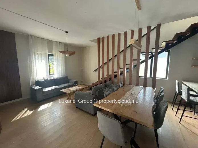 Contemporary 3-Bedroom Villa for Rent in Private Calodyne Residence