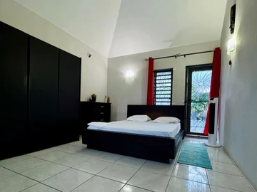 9 Bedroom Villa