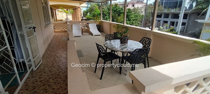 Rivière Noire La Preneuse unfurnished 3 bedroom house. Terrace. Swimmingpool. Garage. Plot of land 310 sqm. (Sole Mandate)