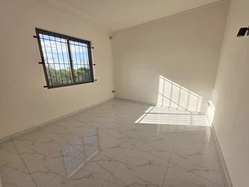 3 Bedroom Townhouse, Duplex