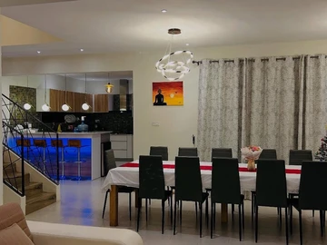 4 Bedroom Villa