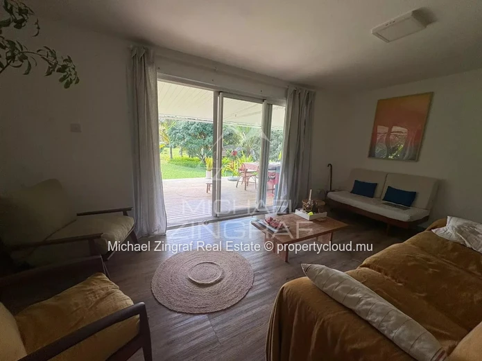 Terrain agricole avec maison conteneur de 3 chambres – Chamarel