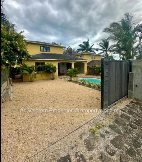 House for Rent in Tamarin
