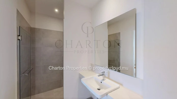Appartement de prestige de 2 chambres en suite au cœur de Péreybère